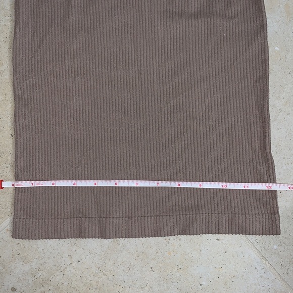 Aeropostale M/L cami, ⭐️LIKE NEW⭐️, muted light plum/brown hue perfect for Fall! - Picture 5 of 6